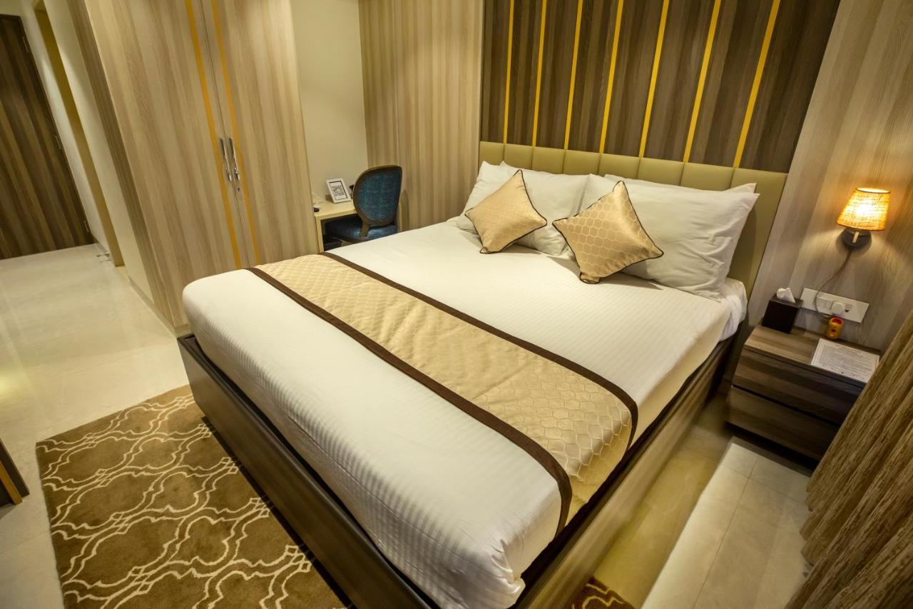 The Thane Club 외부 사진
