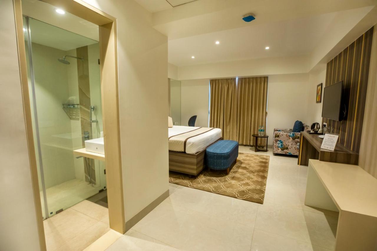The Thane Club 외부 사진
